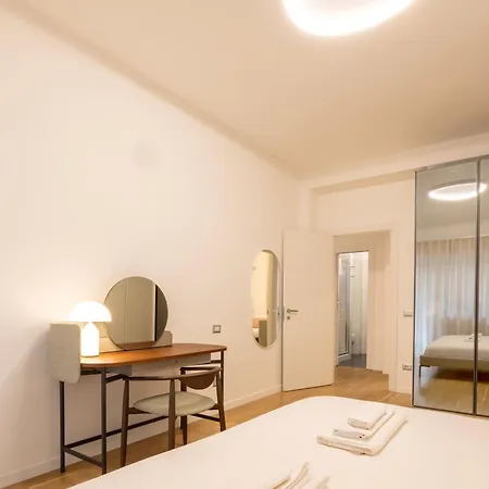 Floresa Vatican Elite